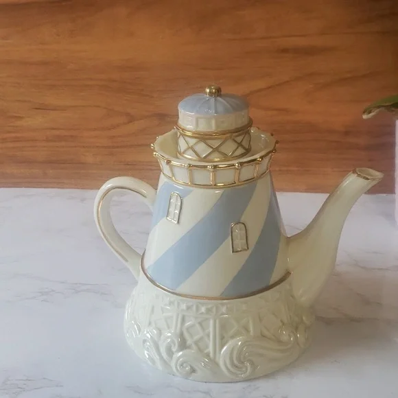 Lenox 2003 Seaside Lighthouse Teapot - Picture 3 of 11